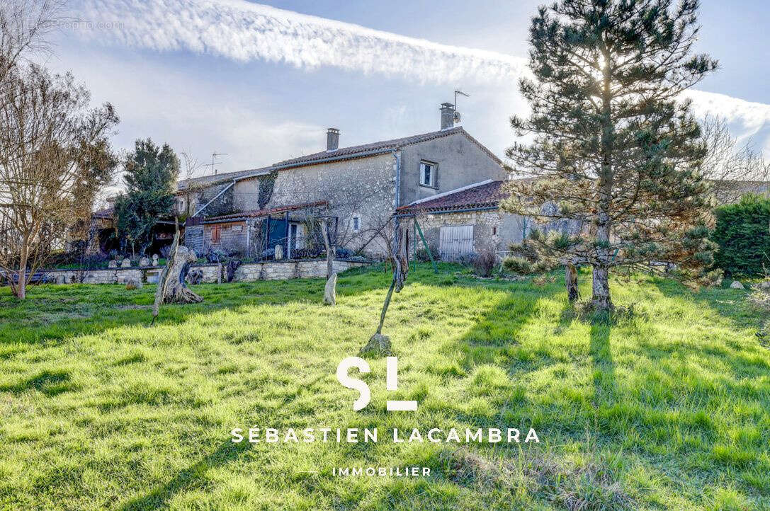 Maison à DENAT