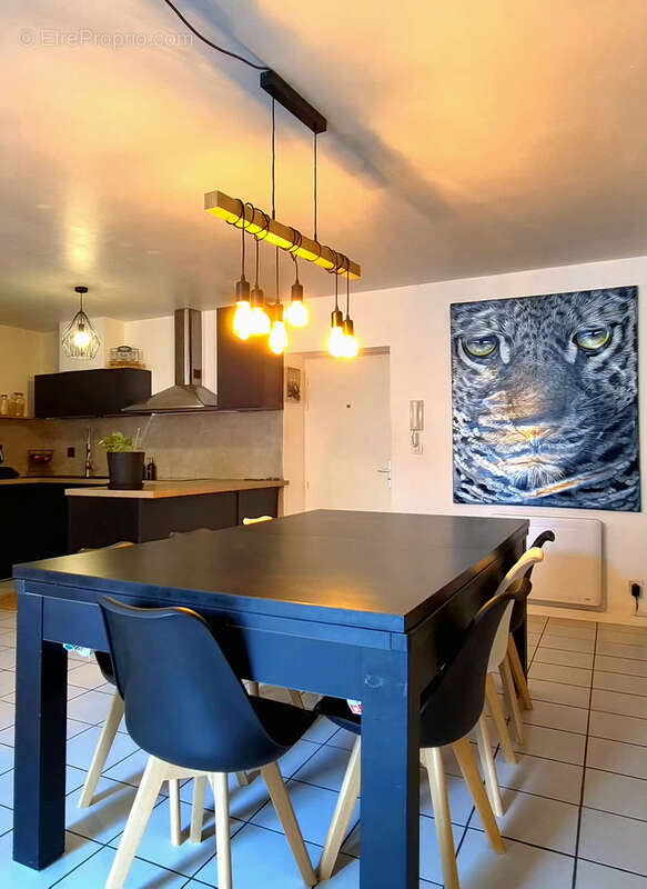 Appartement  à vendre T3 de 85 m2   Ascenseur, centre-ville et caves à Romans-sur-Isère - photo 7
