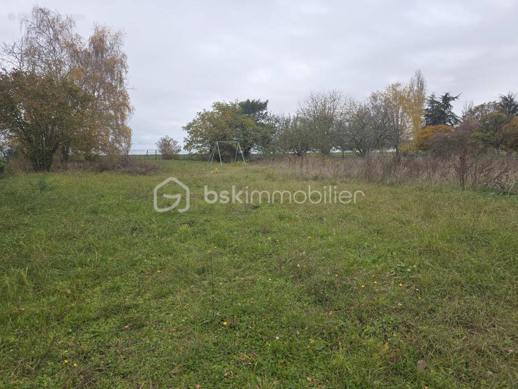 Terrain à SOUCY