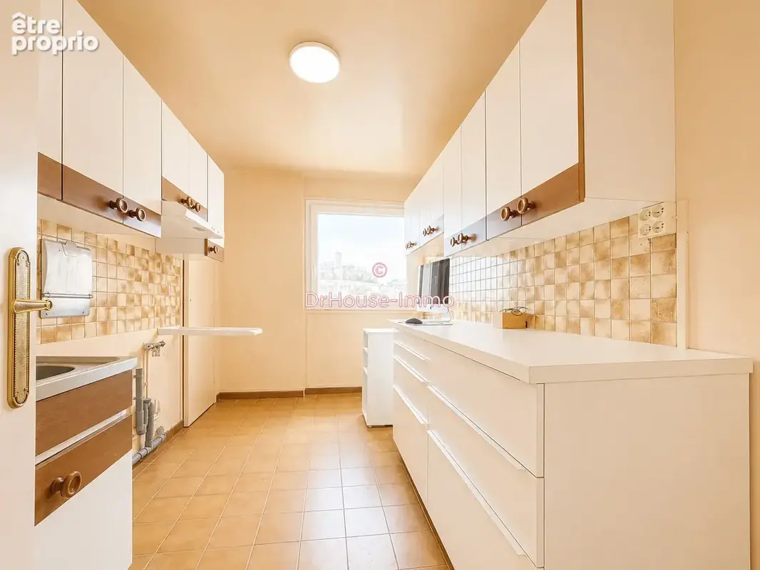 Appartement 101 m² à Paris-19e  - photo 6