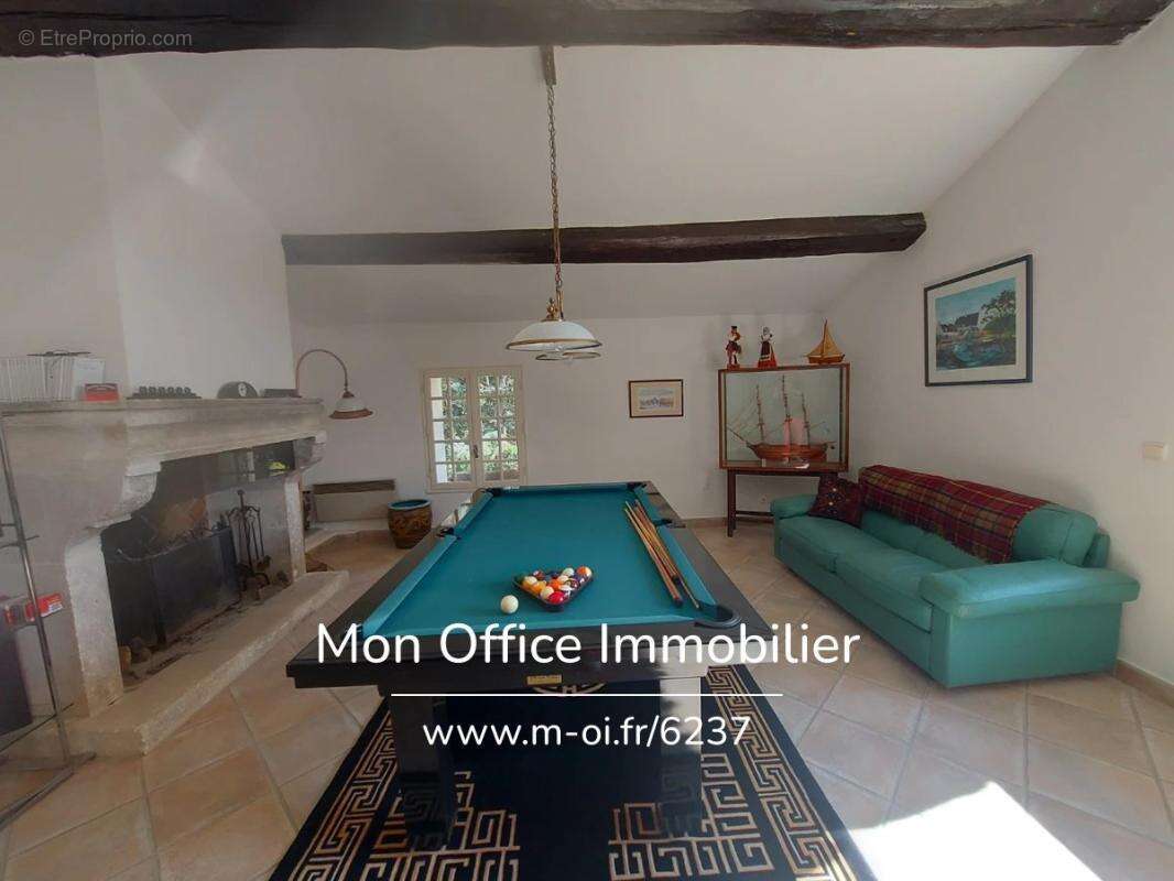 Maison à SENAS