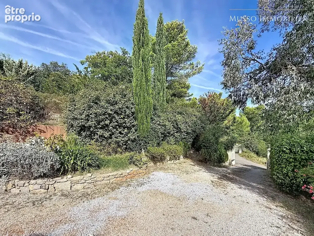 Maison 7 pièces 197 m² à vendre à Saint-Marc-Jaumegarde (13100) - photo 2