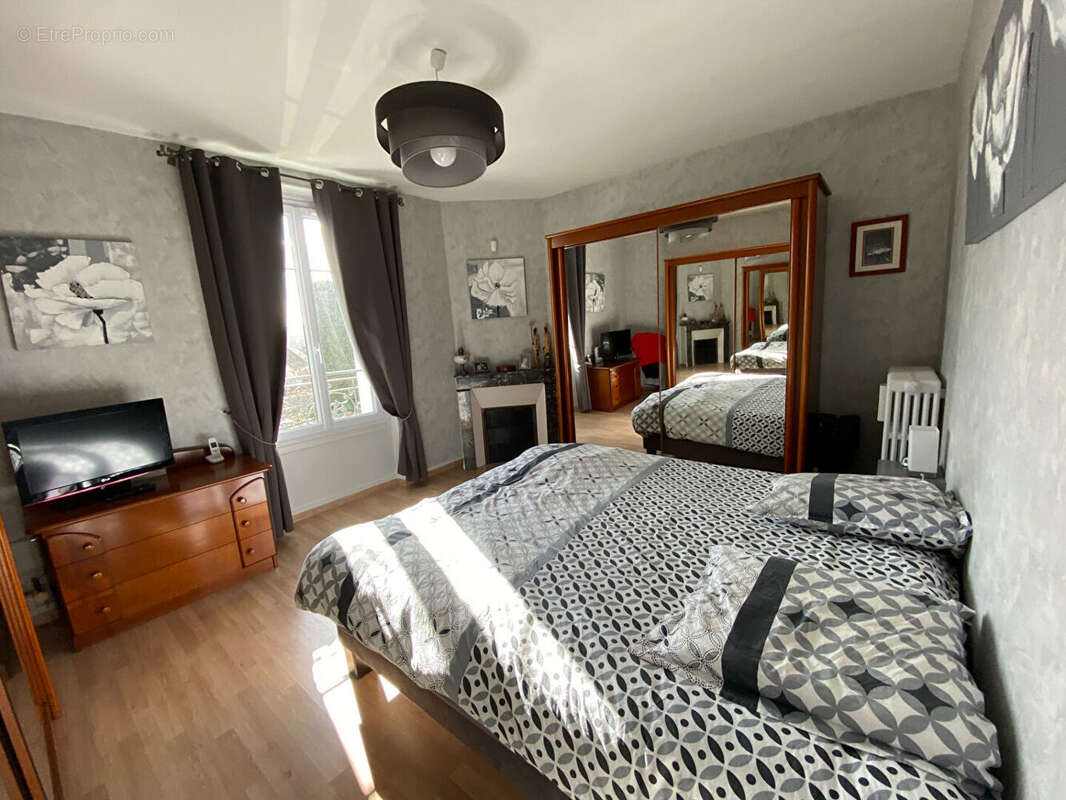 Maison à CHAMPAGNE-SUR-OISE