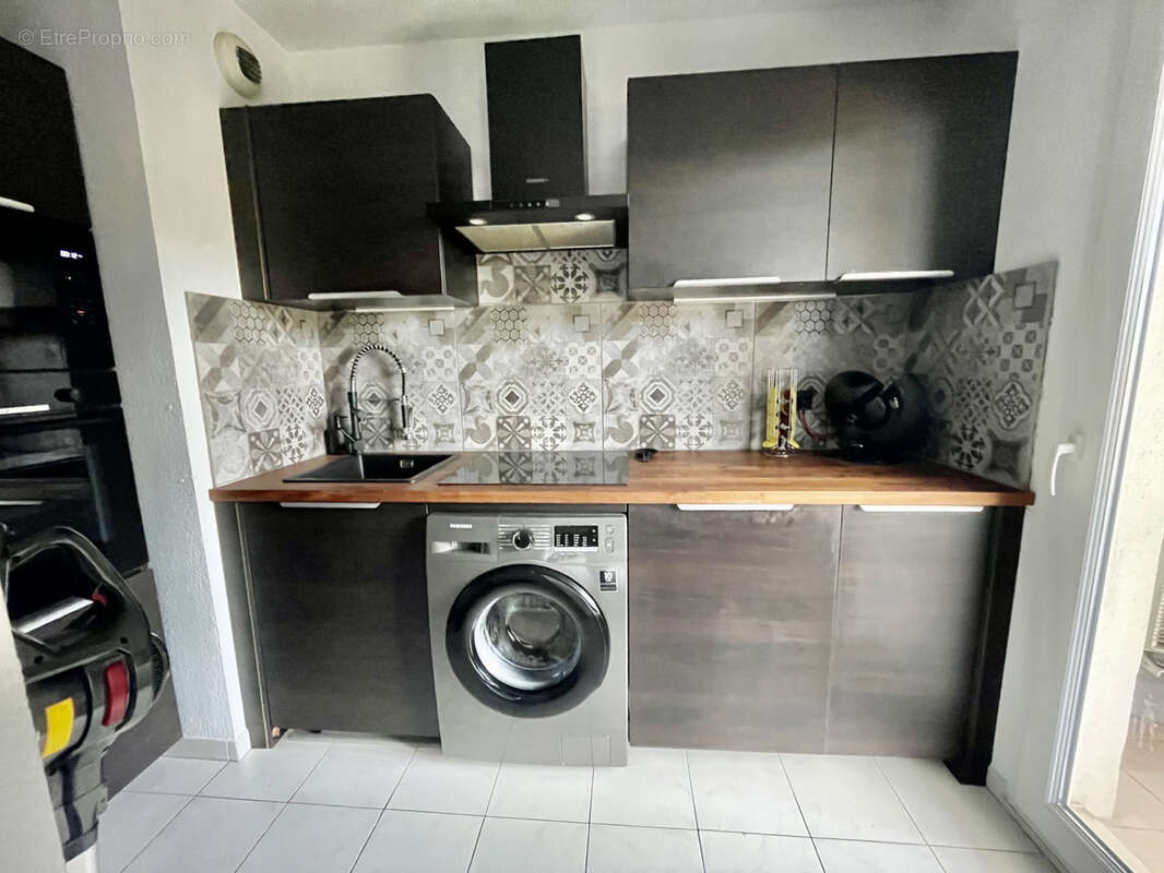À vendre Le Cannet   T3 lumineux avec terrasse, garage et cave - photo 3