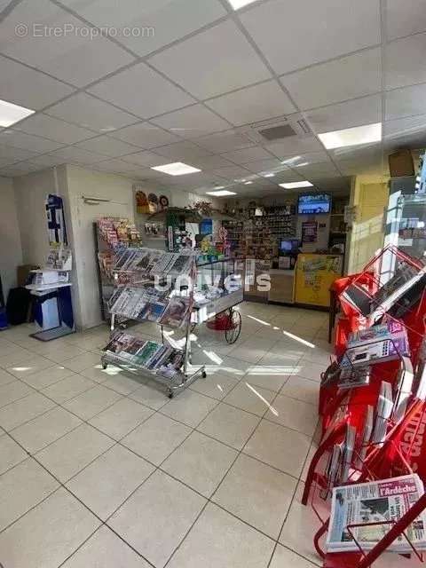 Commerce à ALBOUSSIERE