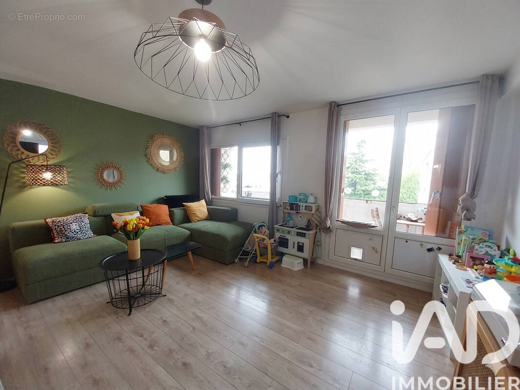 Photo 1 - Appartement à CHELLES