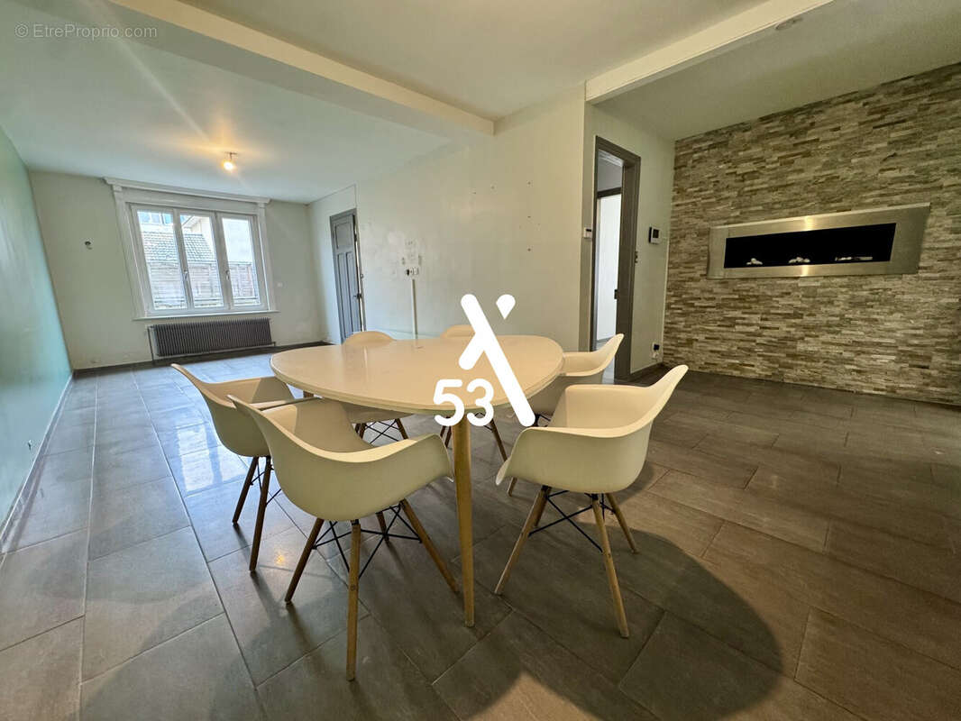 Maison à ARQUES