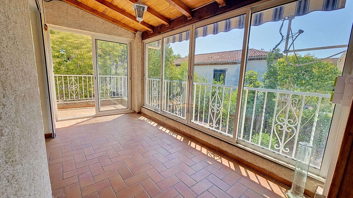 Saint raphael - bas valescure appartement haut de villa avec jardin - photo 6