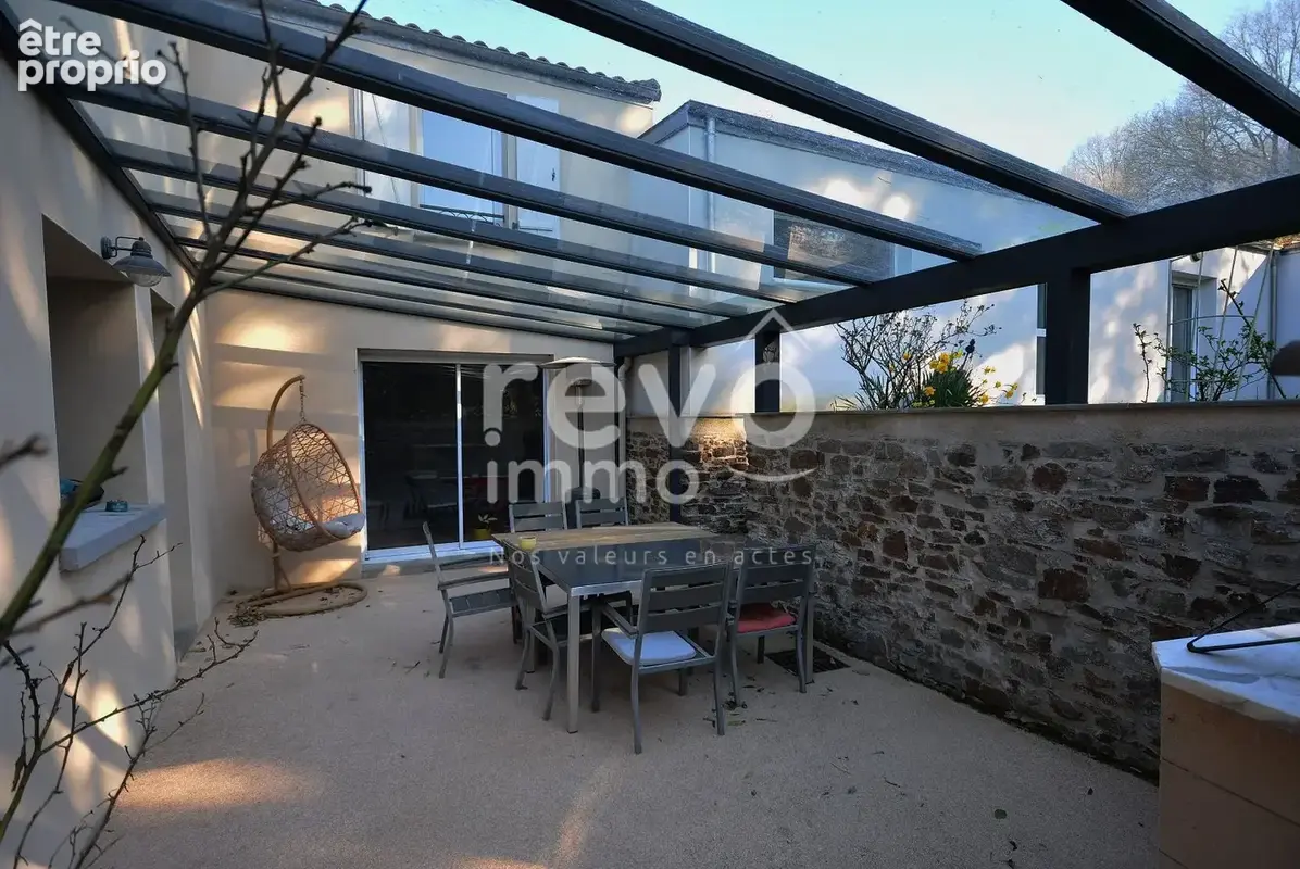 Maison en pierre rénovée  170 m²  Vue Loire - photo 2