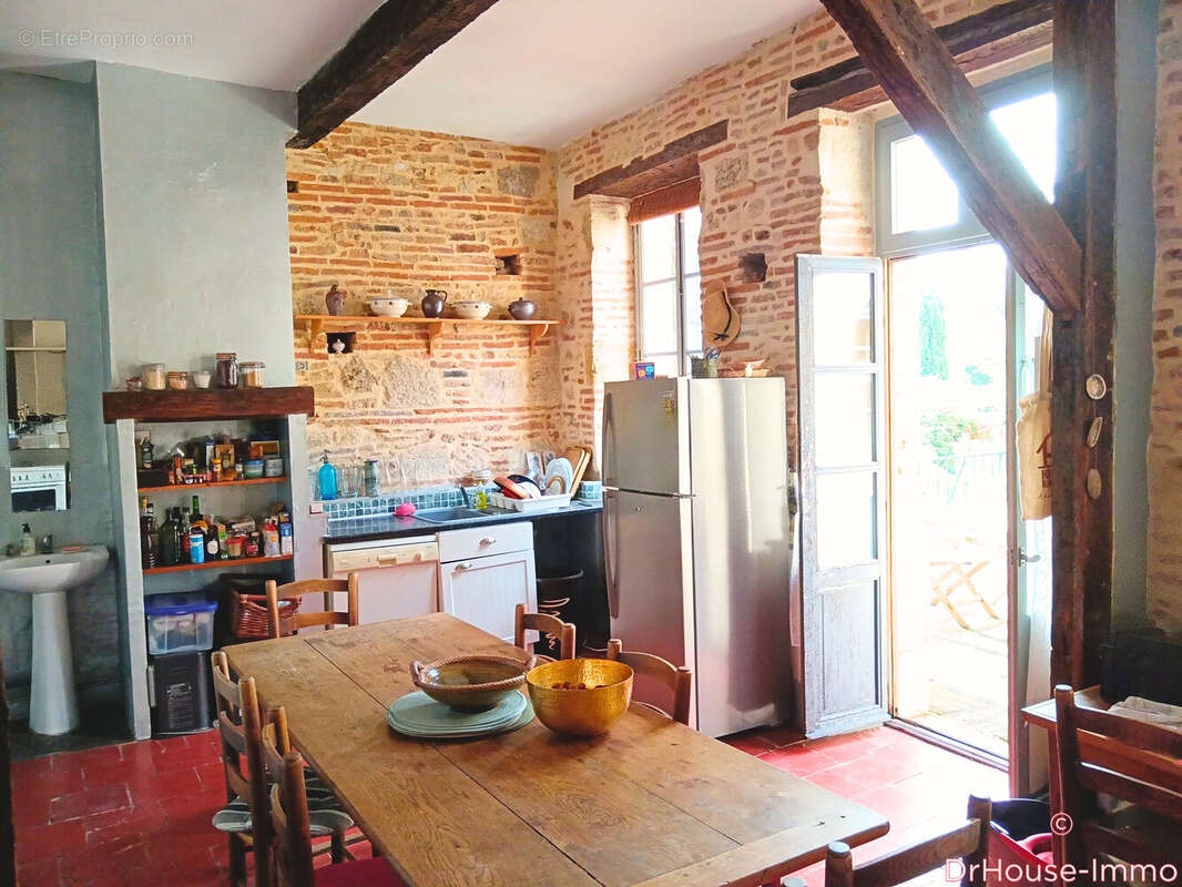 Maison 560 m² à Auvillar  - photo 16