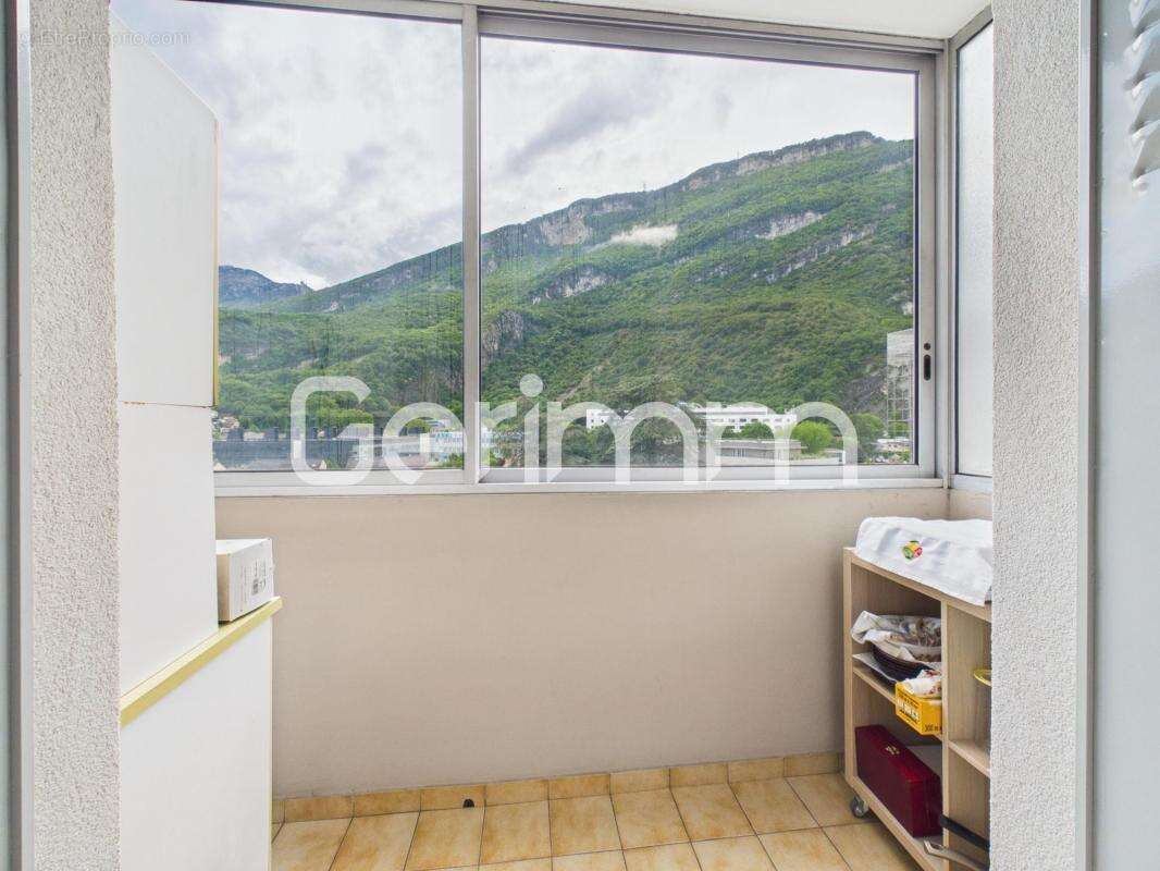 Appartement à SASSENAGE