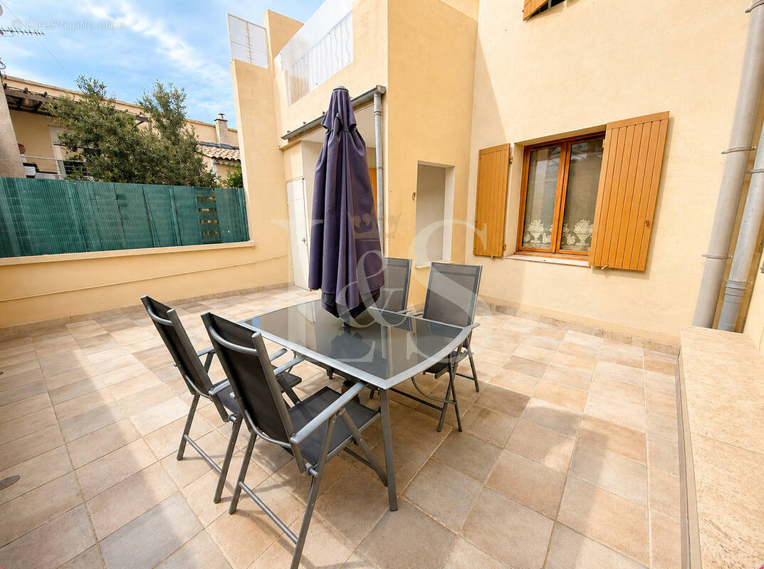 Appartement à MALAUCENE