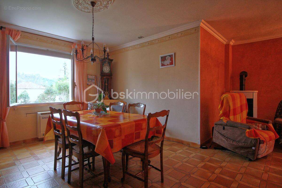 Villa en R+1 de 222 m² - photo 18