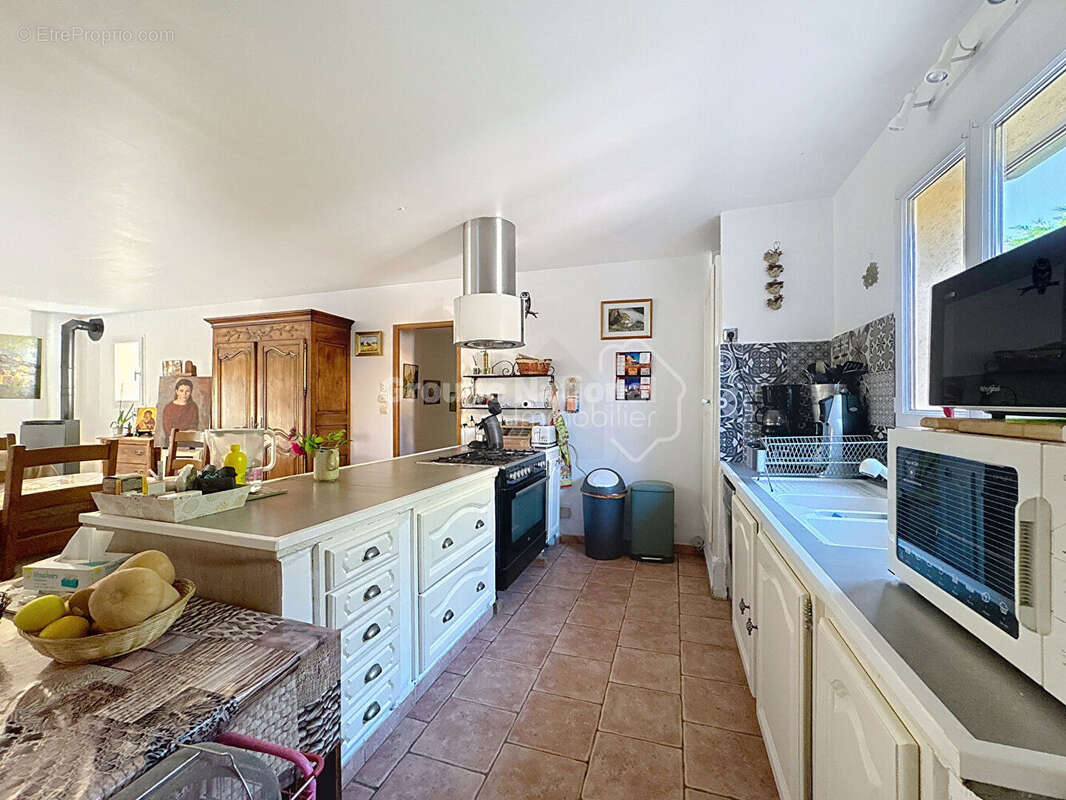 Maison à CHEVAL-BLANC