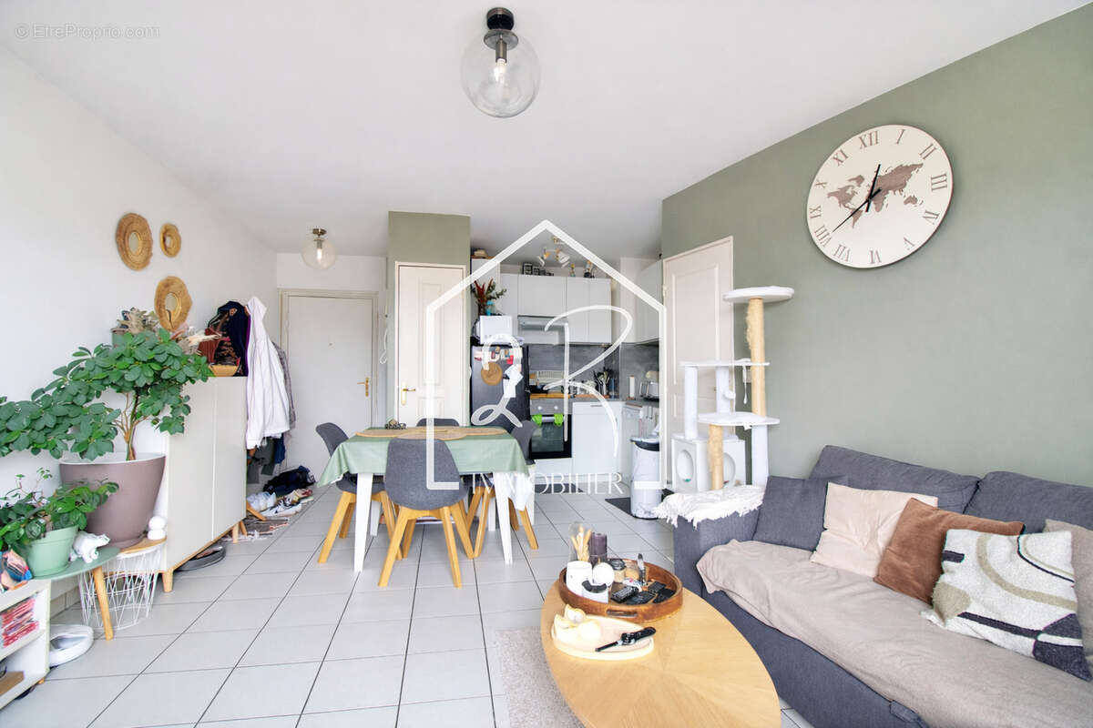 Appartement à TERNAY