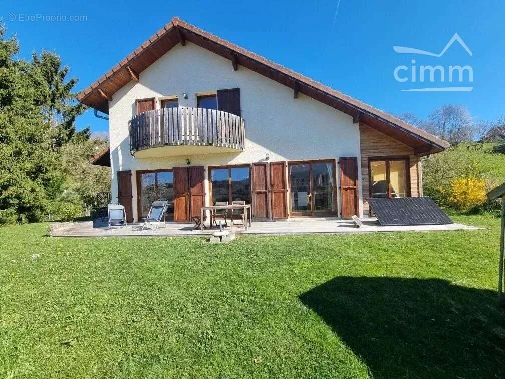 Maison à LES ADRETS