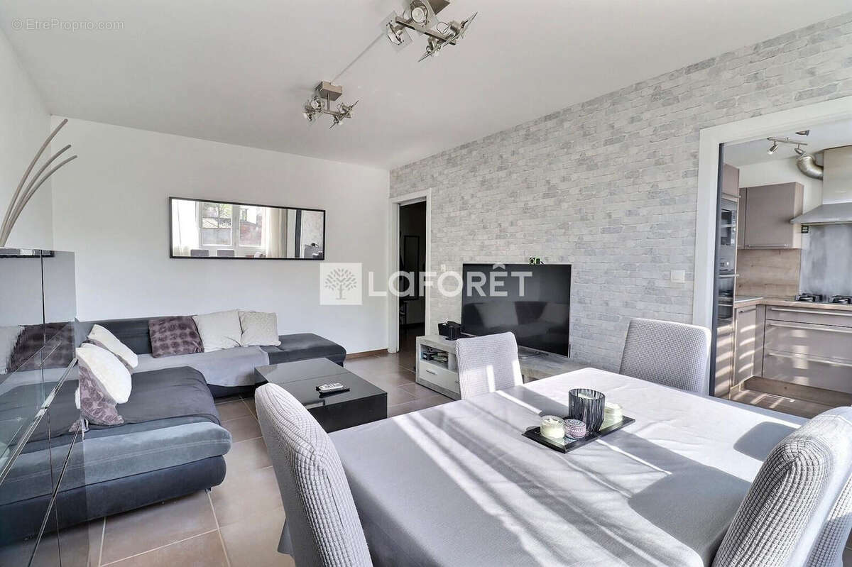 Appartement à VITRY-SUR-SEINE
