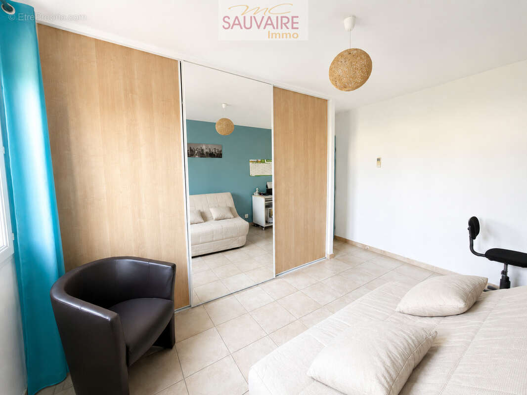Villa 4 faces de plain-pied avec 3 chambres et garage - photo 13