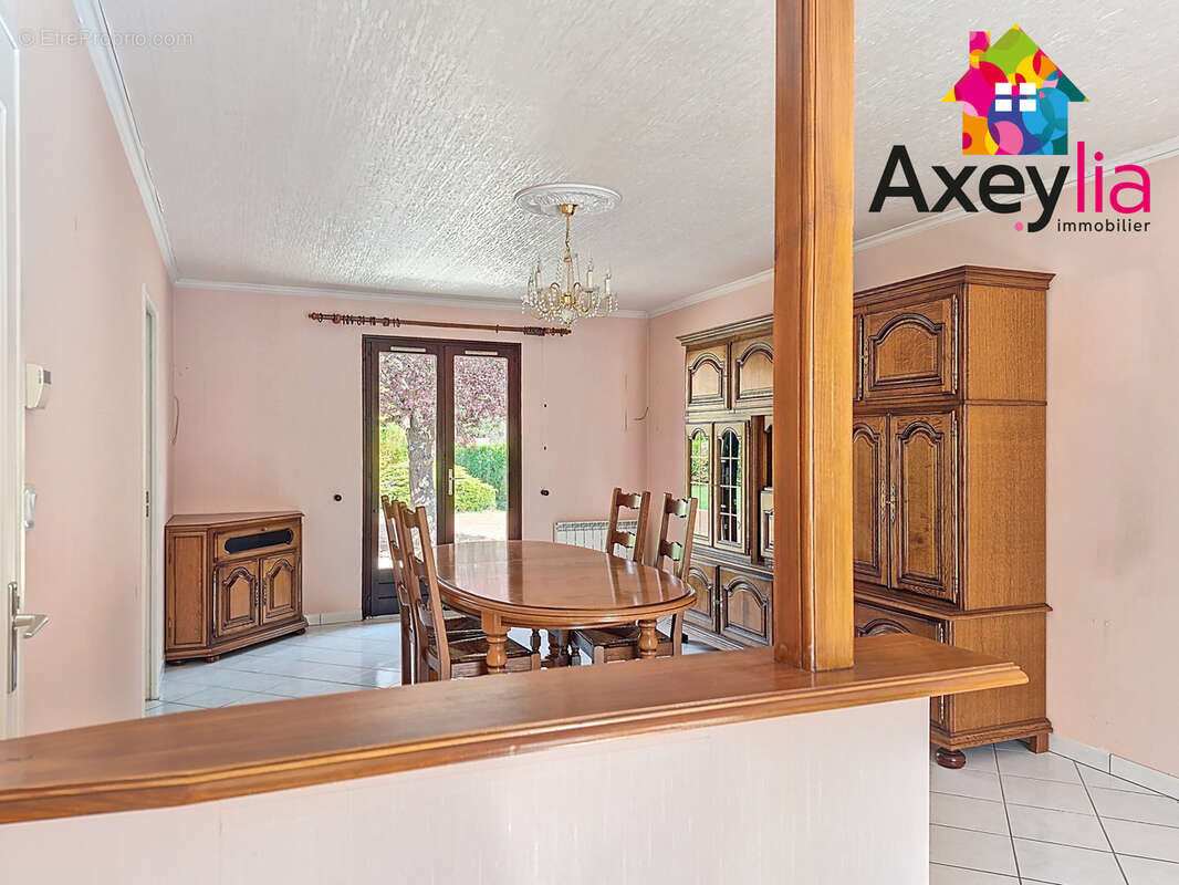 Maison à CHARLIEU