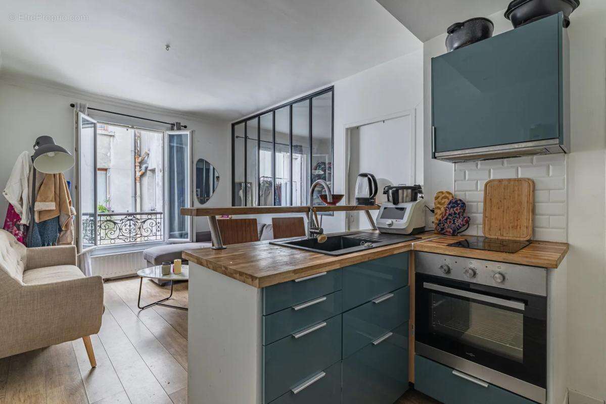 Appartement à PARIS-18E
