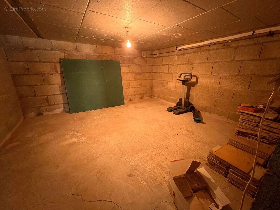 Maison à SAINT-NOM-LA-BRETECHE