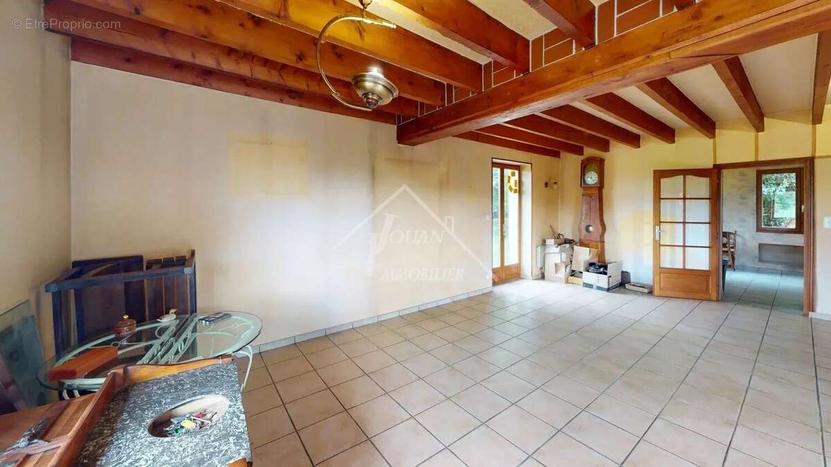 Maison à SALIGNY-SUR-ROUDON