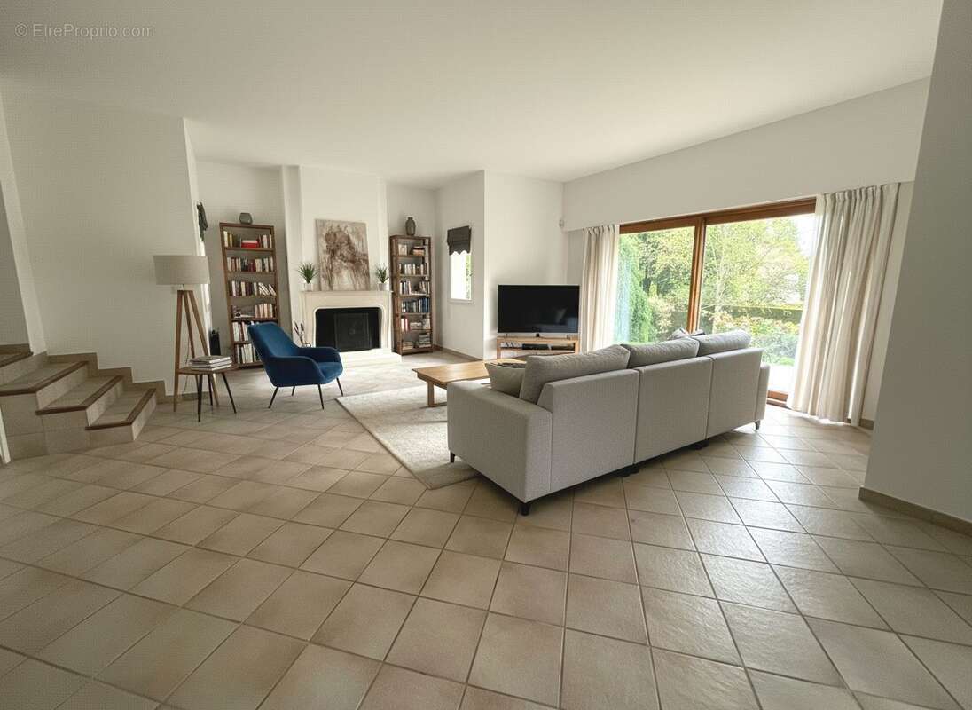 Maison à FEUCHEROLLES