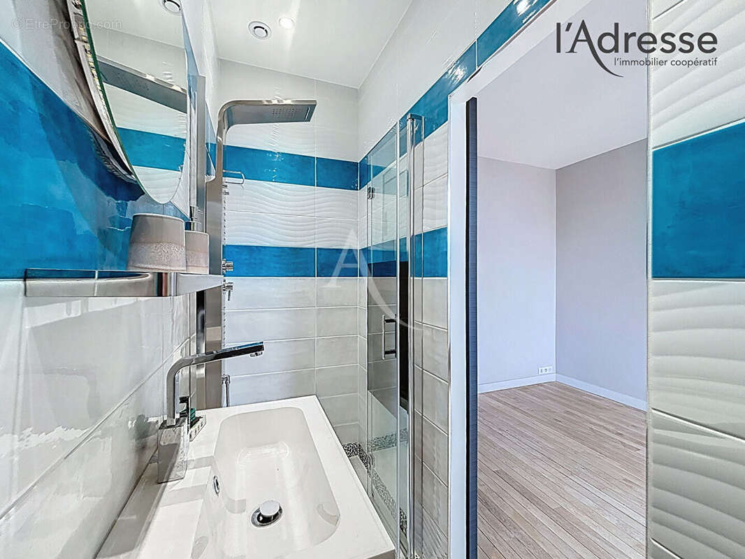 Appartement à SURESNES