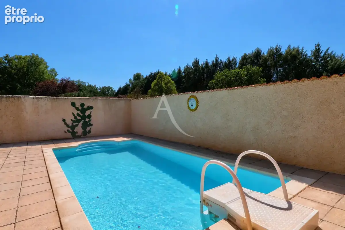 Villa avec piscine jardin paysage et garage au calme absolu - photo 2