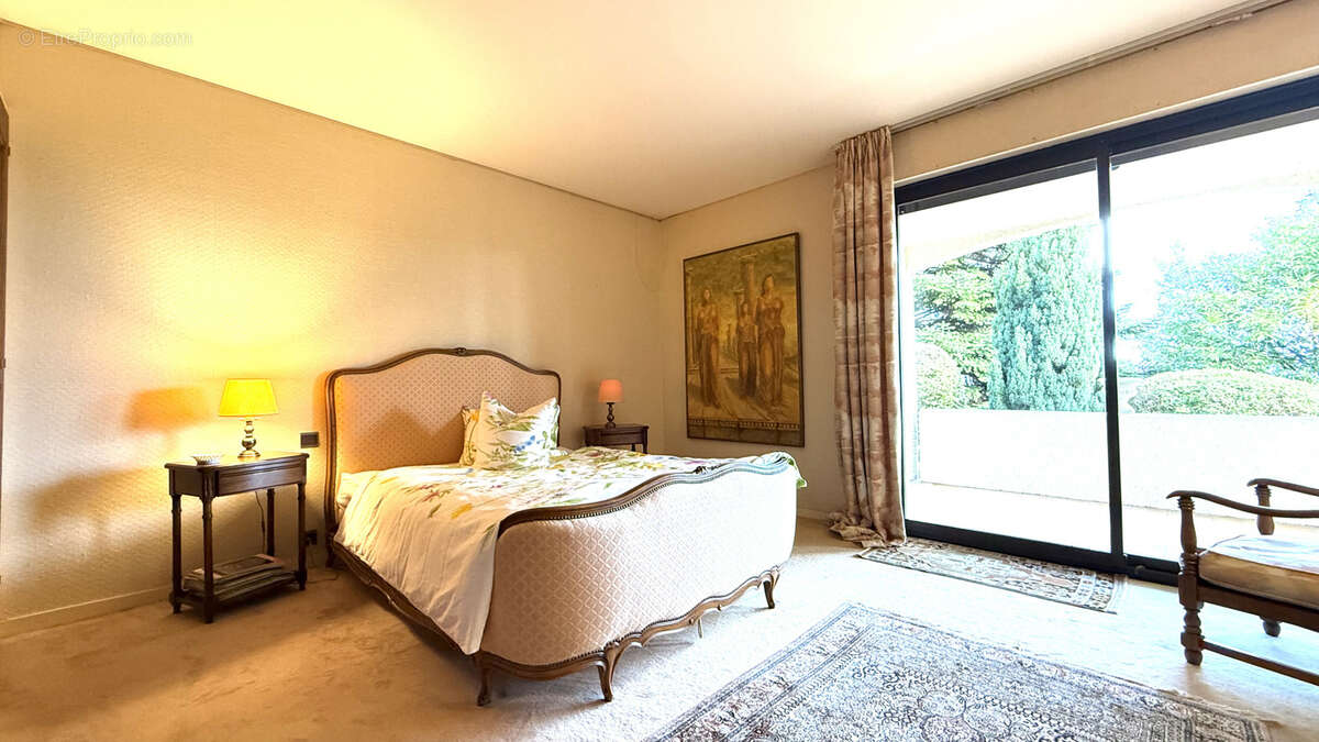 Maison à DIVONNE-LES-BAINS