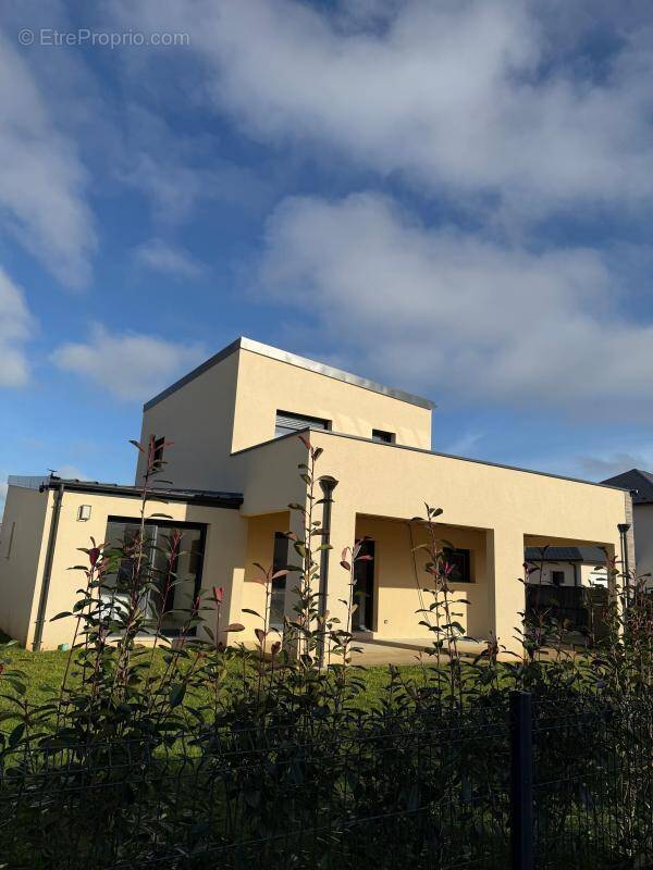 Maison à ESCOVILLE