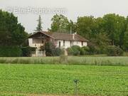 Maison à SAINT-GEORGES-DE-RENEINS