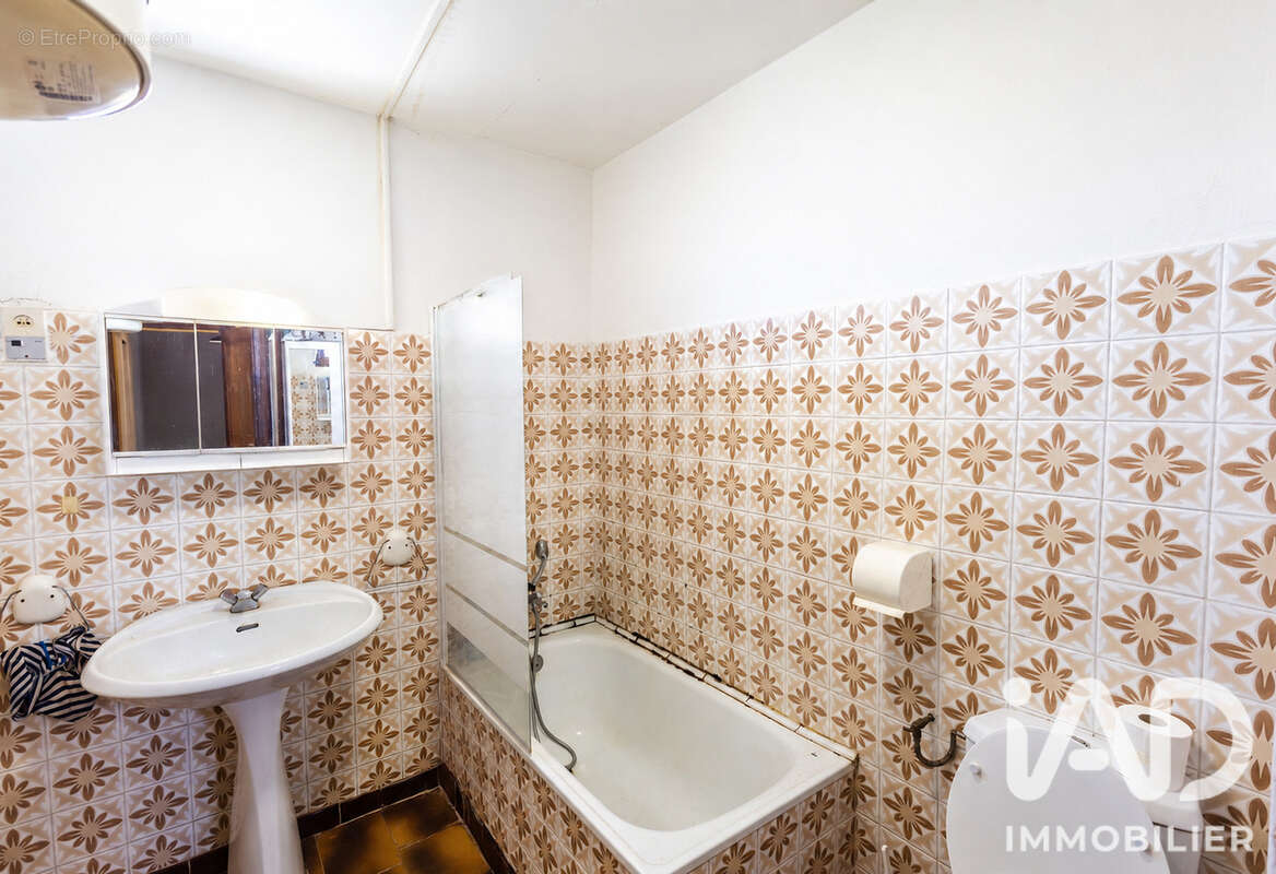 Appartement 28 m² à Saintes-Maries-De-La-Mer  - photo 6