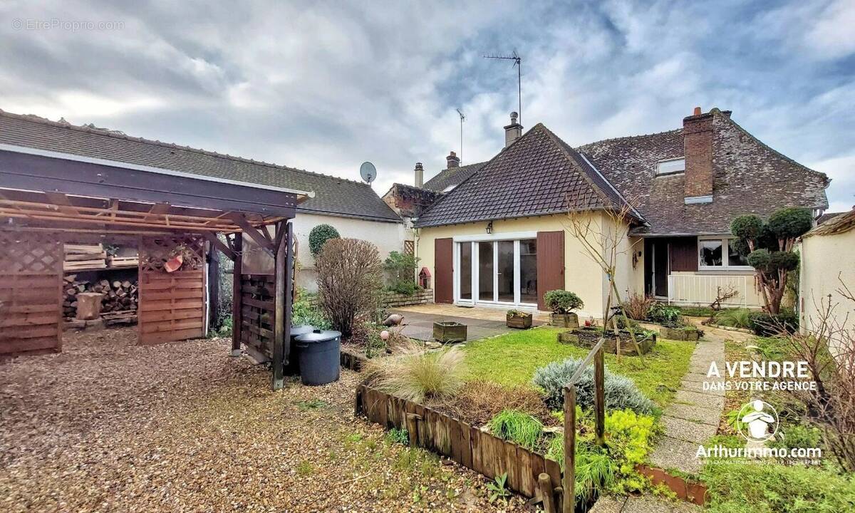 Maison à ANET