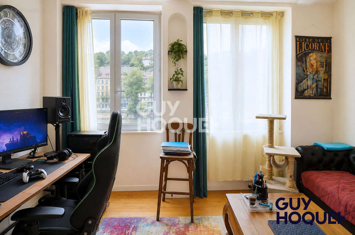 A vendre T2 de 39 m² avec vue Saône à Lyon 5. - photo 4