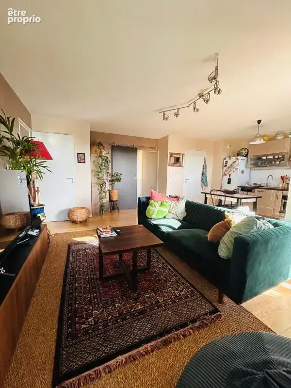 Appartement à SURZUR