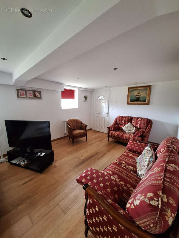 Maison à BOURDEILLES