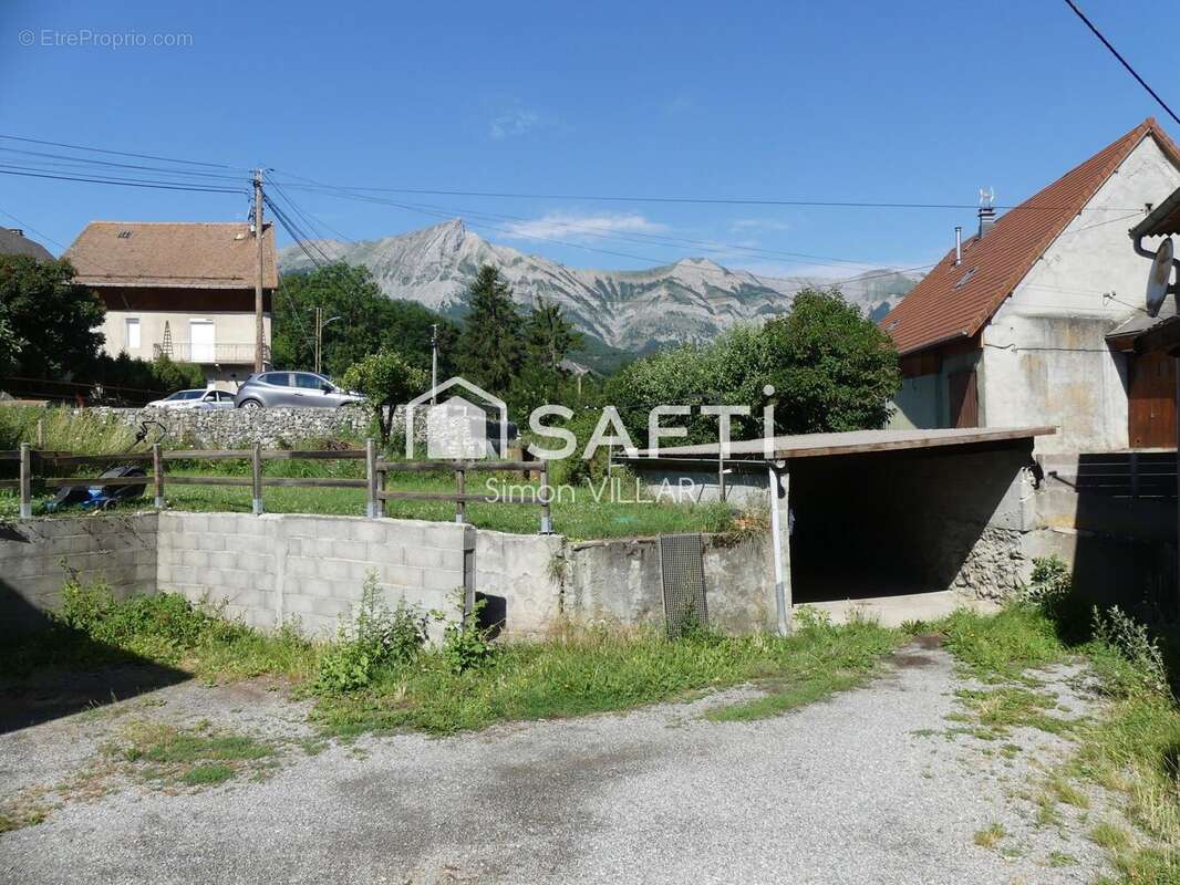 Photo 5