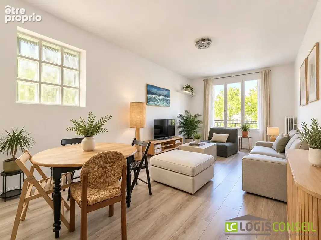 Photo Appartement à Clamart au prix de 280 000€
