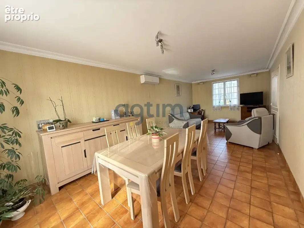 Saint Hilaire de Loulay - 4 chambres - Sous-sol - Jardin - photo 2