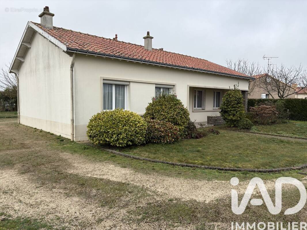 Photo 1 - Maison à CHAUVE