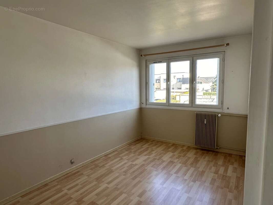 Appartement à MAINVILLIERS