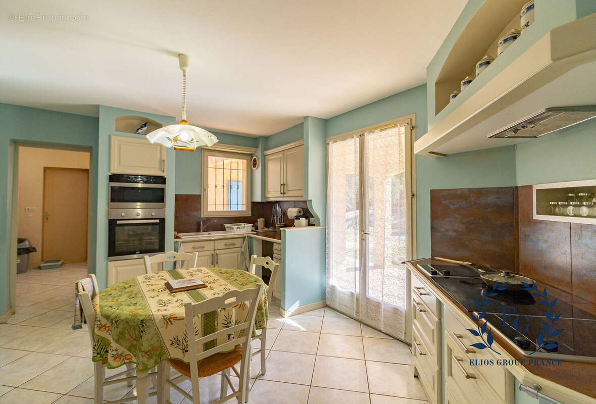 Maison à FLASSANS-SUR-ISSOLE