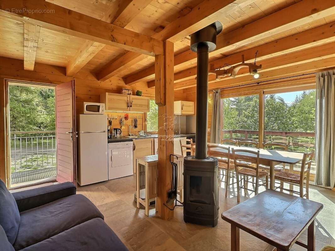 Maison à SAINT-SAUVEUR-CAMPRIEU