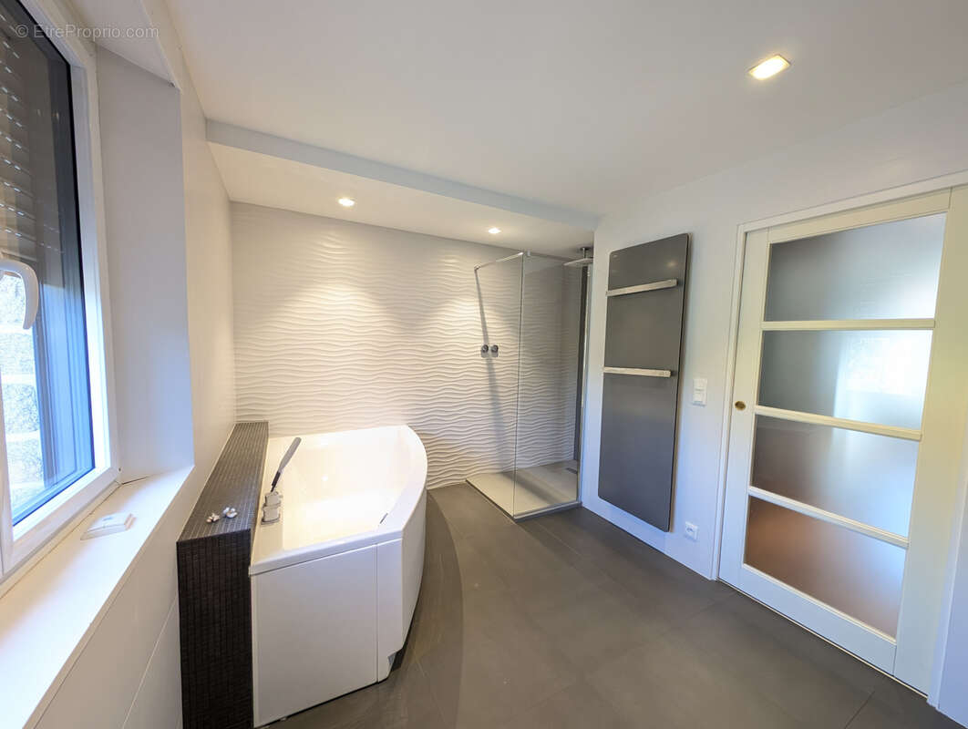 Maison à VERN-SUR-SEICHE