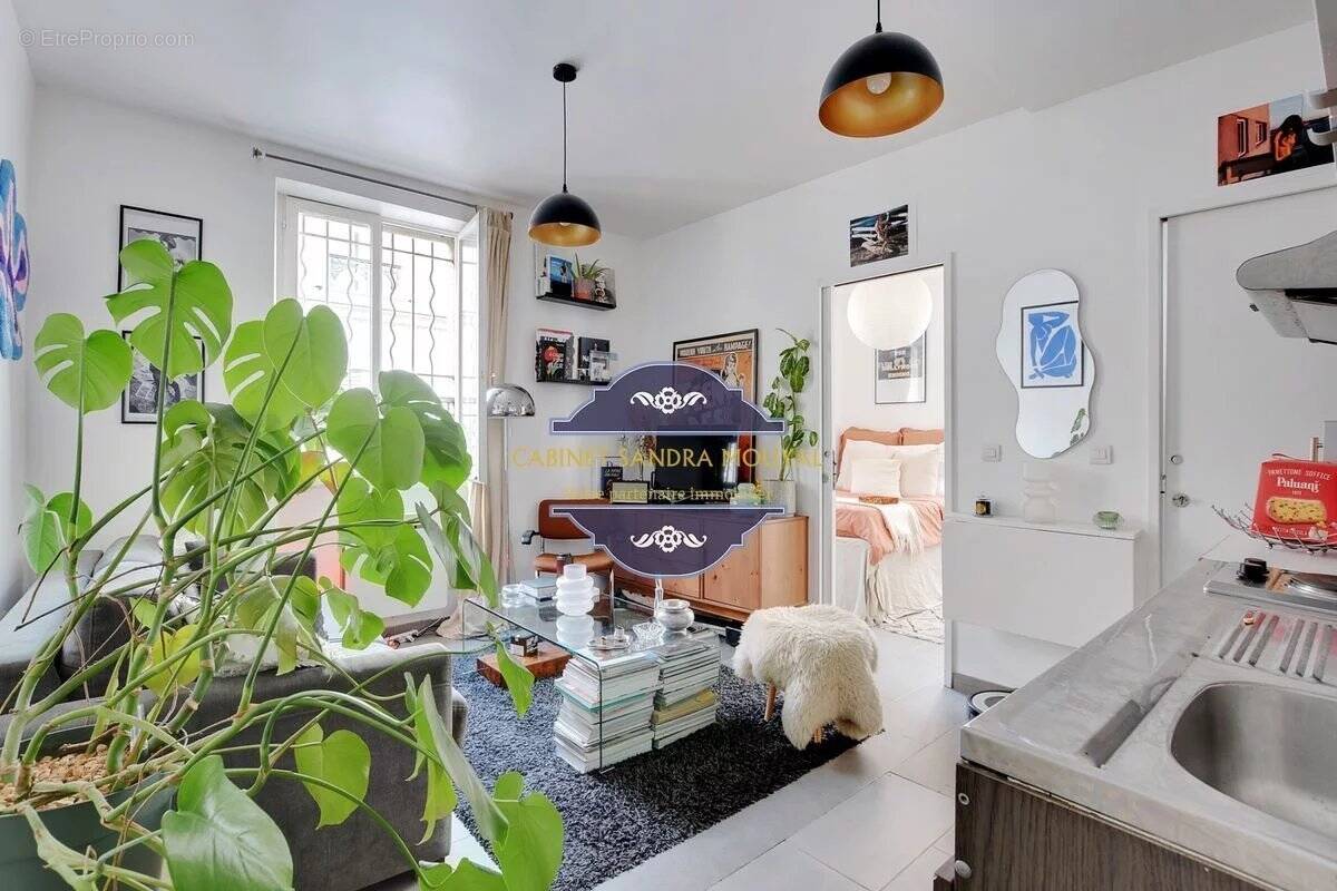 Appartement à PARIS-11E