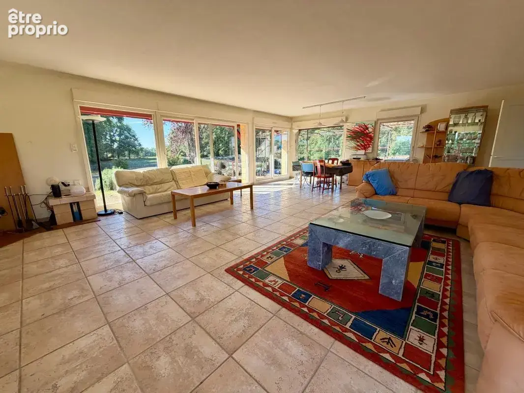 Journiac — Maison de plain-pied, séjour de 54 m² et atelier lumineux de 33 m² - photo 4