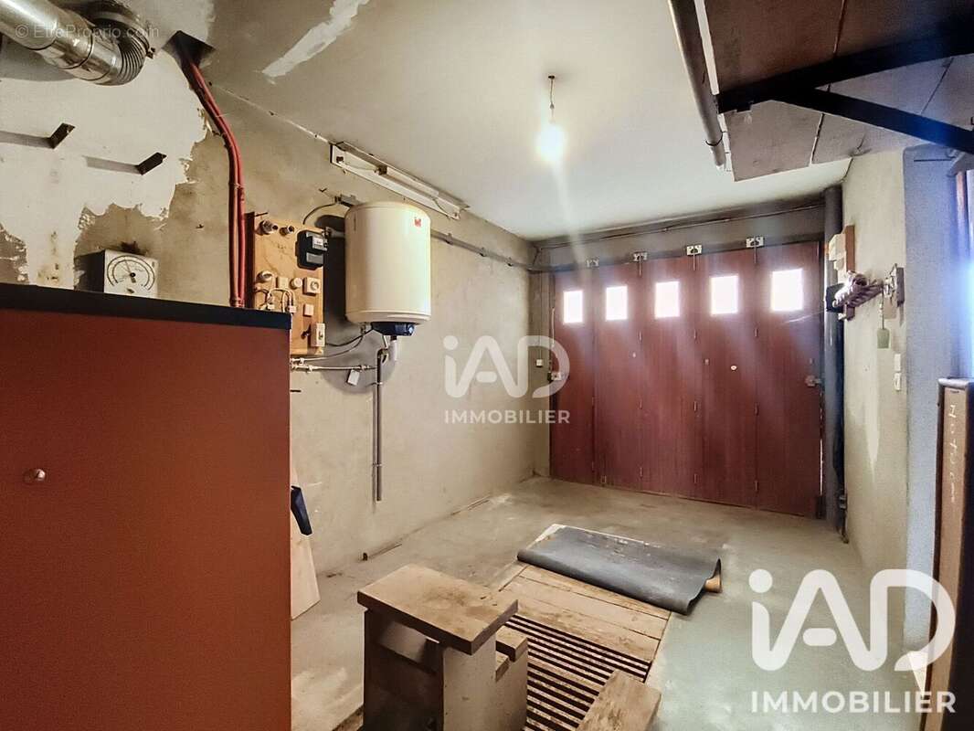 Maison 108 m² à Villeneuve-La-Riviere  - photo 7