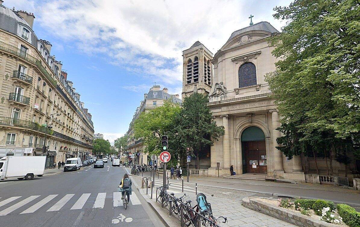 Autre à PARIS-5E
