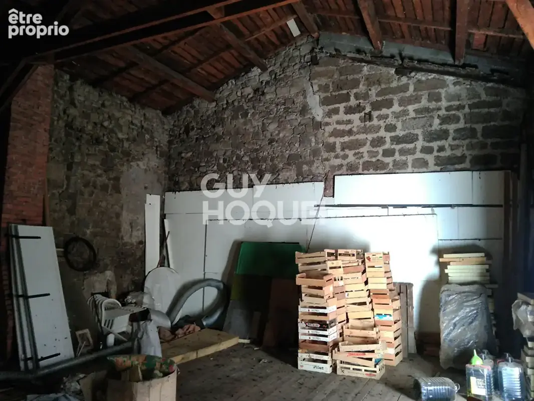Maison de ville avec cour et dépendances - photo 11
